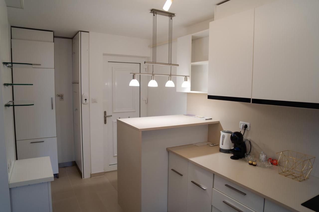 Ultracentral Golden Apartament 1 Suceava Buitenkant foto